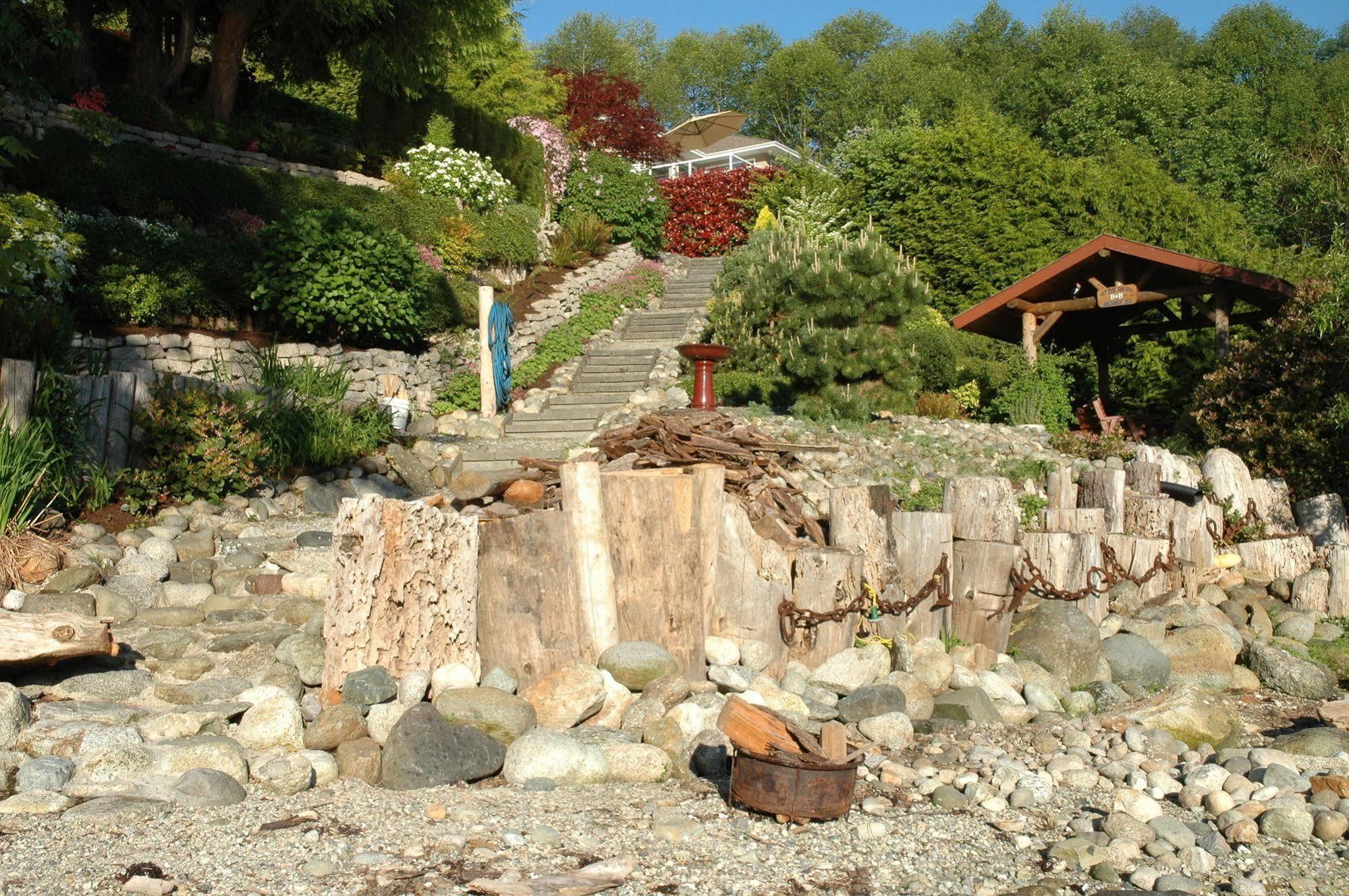 At The Shore Bed And Breakfast Sechelt Kültér fotó